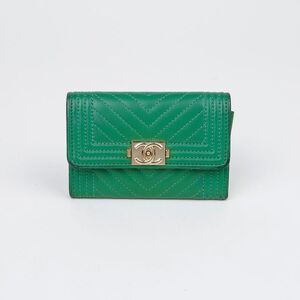 Boi Flap Card Holder